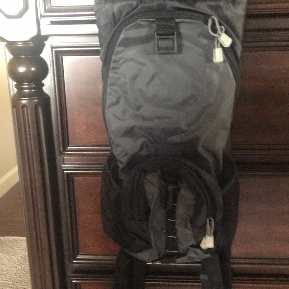 Hydration backpack - Picture 2 of 8